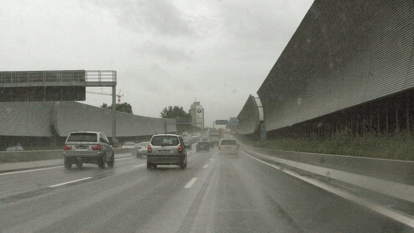 On the Autobahn 2006-05-29@0031-18